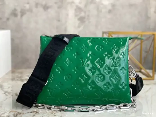 LOUIS VUITTON COUSSIN PM 0706